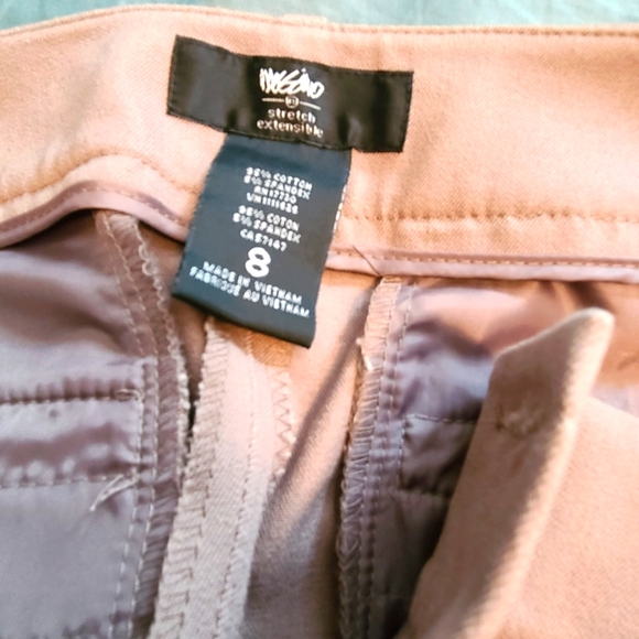 Mossimo Ladies Tan Stretch Extendable Capri Pants Size 8 - Picture 3 of 3